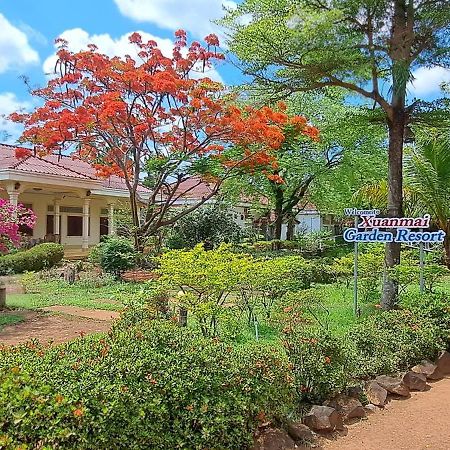 Xuanmai Garden Resort Pakse Exterior photo